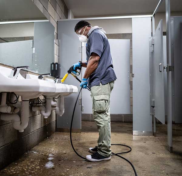 commercial bathroom cleaning